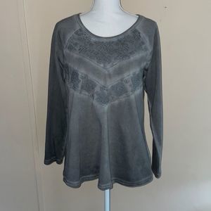 Style & Co Gray Long Sleeve Sweater with Chevron Design